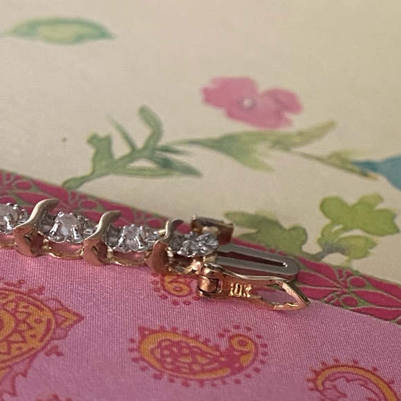 Luxurious Solid 10k 2-Tone S Gold Tennis Bracelet With 37 Natural Diamonds. Nice